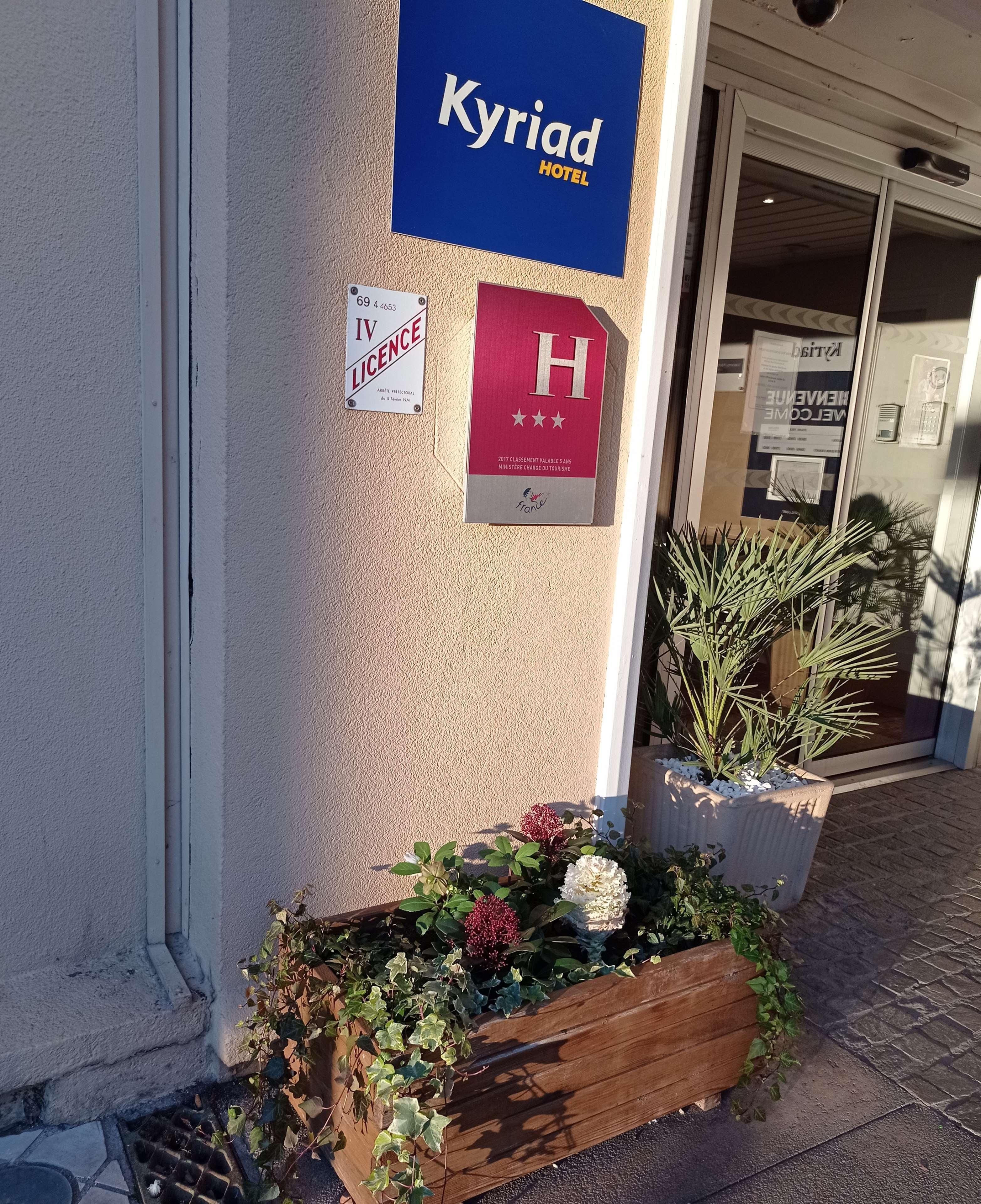 Kyriad Villefranche Sur Saone Luaran gambar